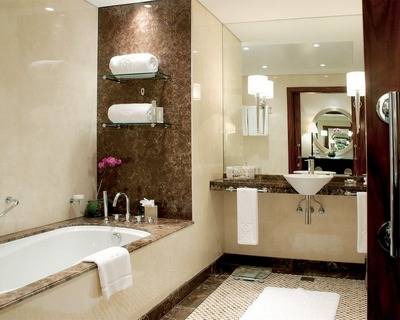 Фото-примеры оформления ванной комнаты плиткой: выбор стиля и материала, ид ... - фото