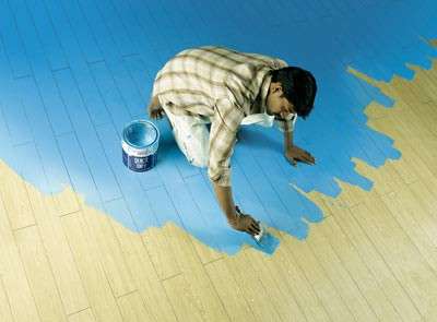 Чем и как покрасить деревянный пол с фото