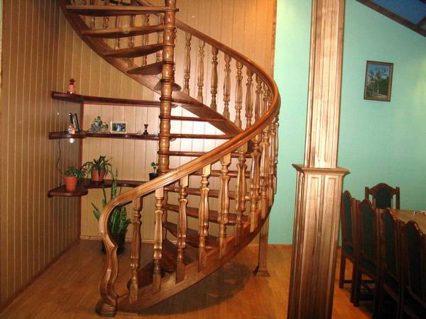 Как сделать лестницу в частном доме с фото