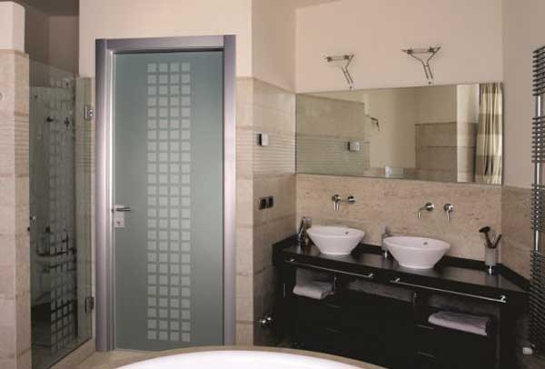 Влагостойкие двери для ванной комнаты — какие выбрать с фото