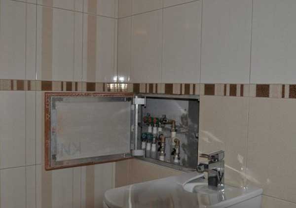 Люки для ванной комнаты под плитку  размеры, разновидности и применение - фото