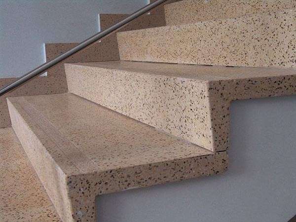 Облицовка бетонных лестниц и варианты оформления - фото