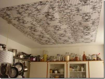 Отделка потолка на кухне: варианты отделочного материала - фото